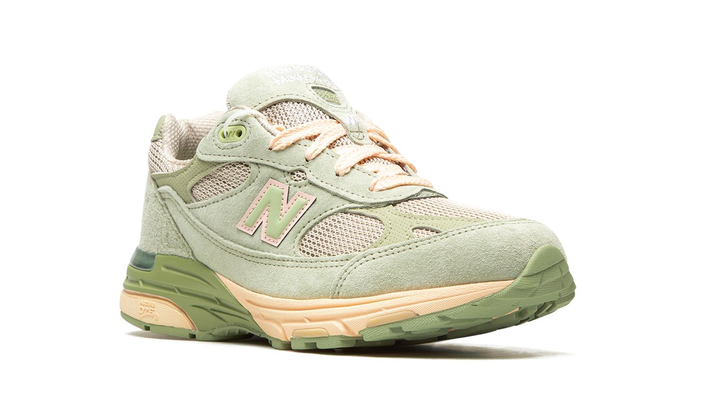 993 WMNS "Joe Freshgoods - Performance Art Sage" WR993JG1