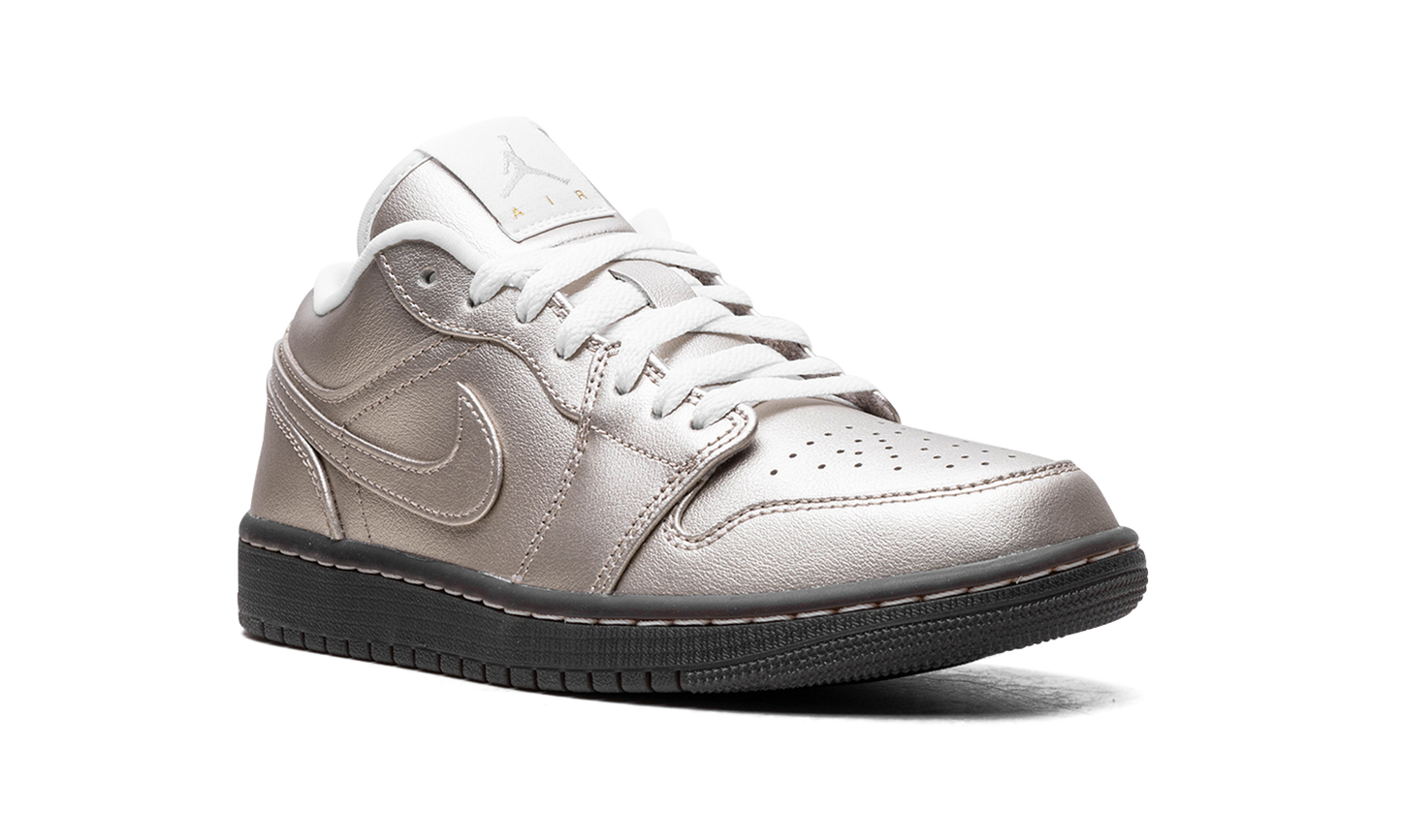 Air Jordan 1 Low SE WMNS "Metallic Zinc" HQ3529 099