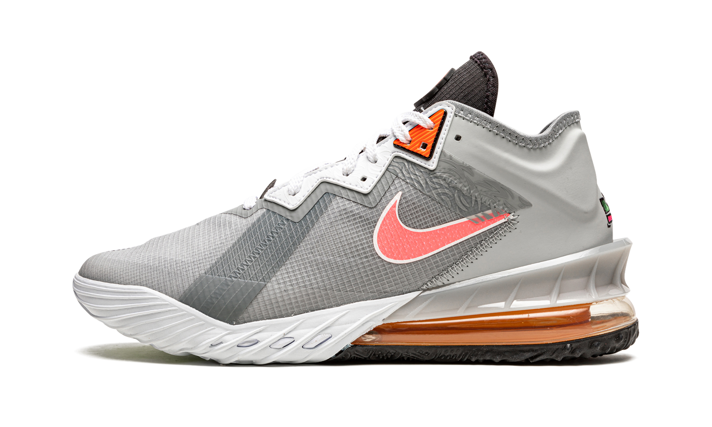 LeBron 18 Low "Bugs vs Marvin" CV7562 005