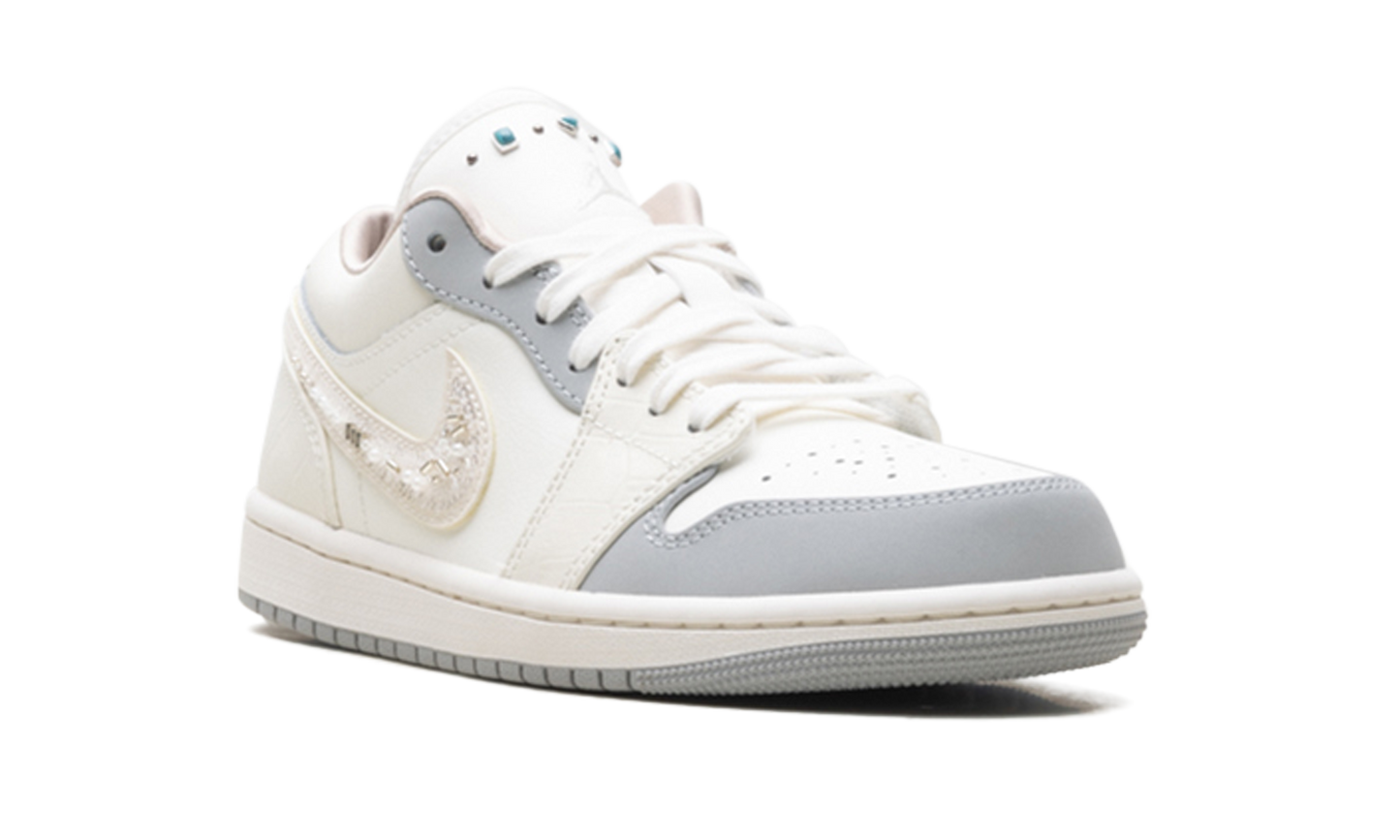 Air Jordan 1 Low WMNS "Sail Soft Pearl" IH7323 100