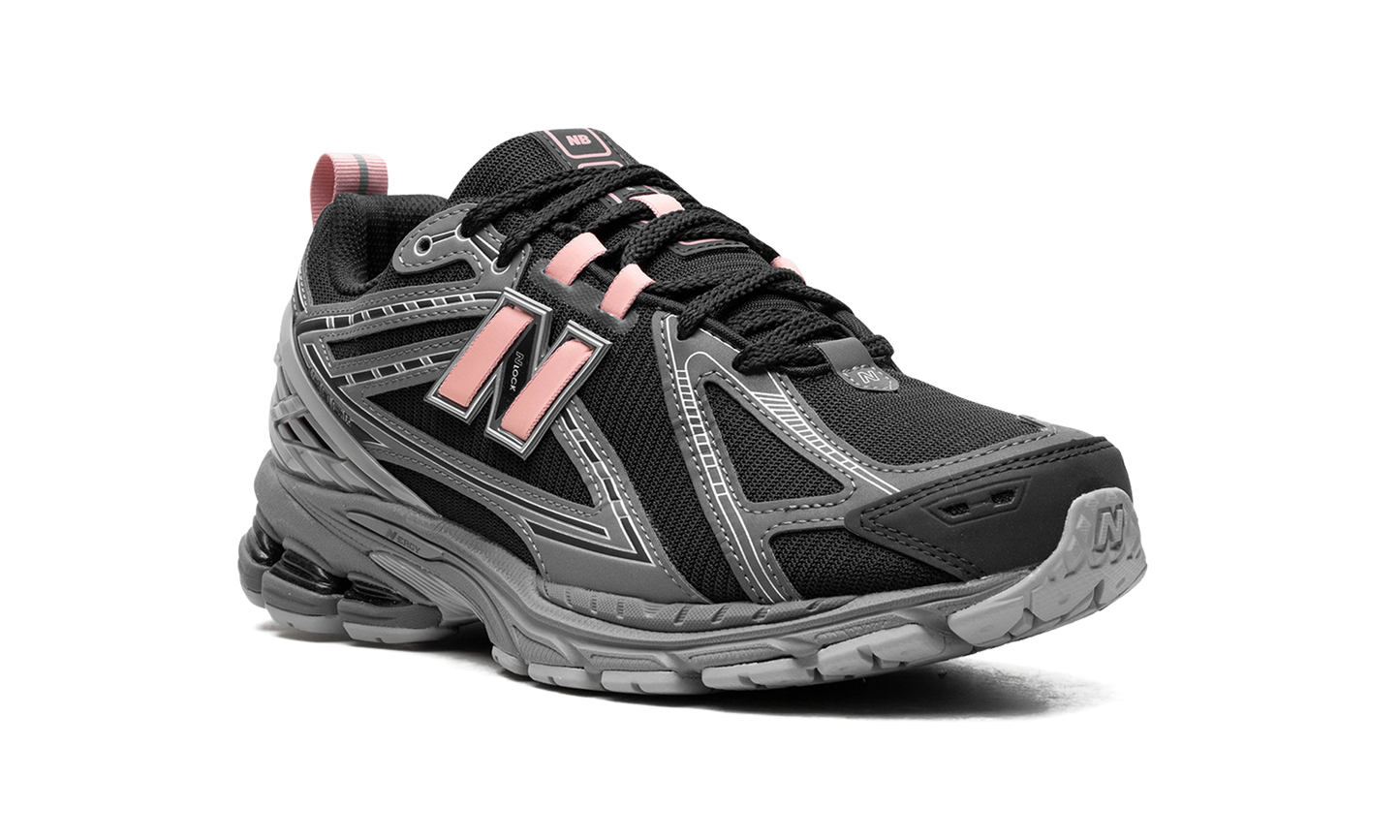 1906R "Black / Pink" M1906RHC