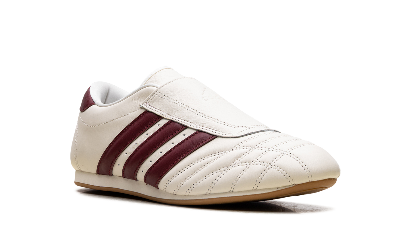 Taekwondo WMNS "off white/noble maroon/GUM 3" JS4527