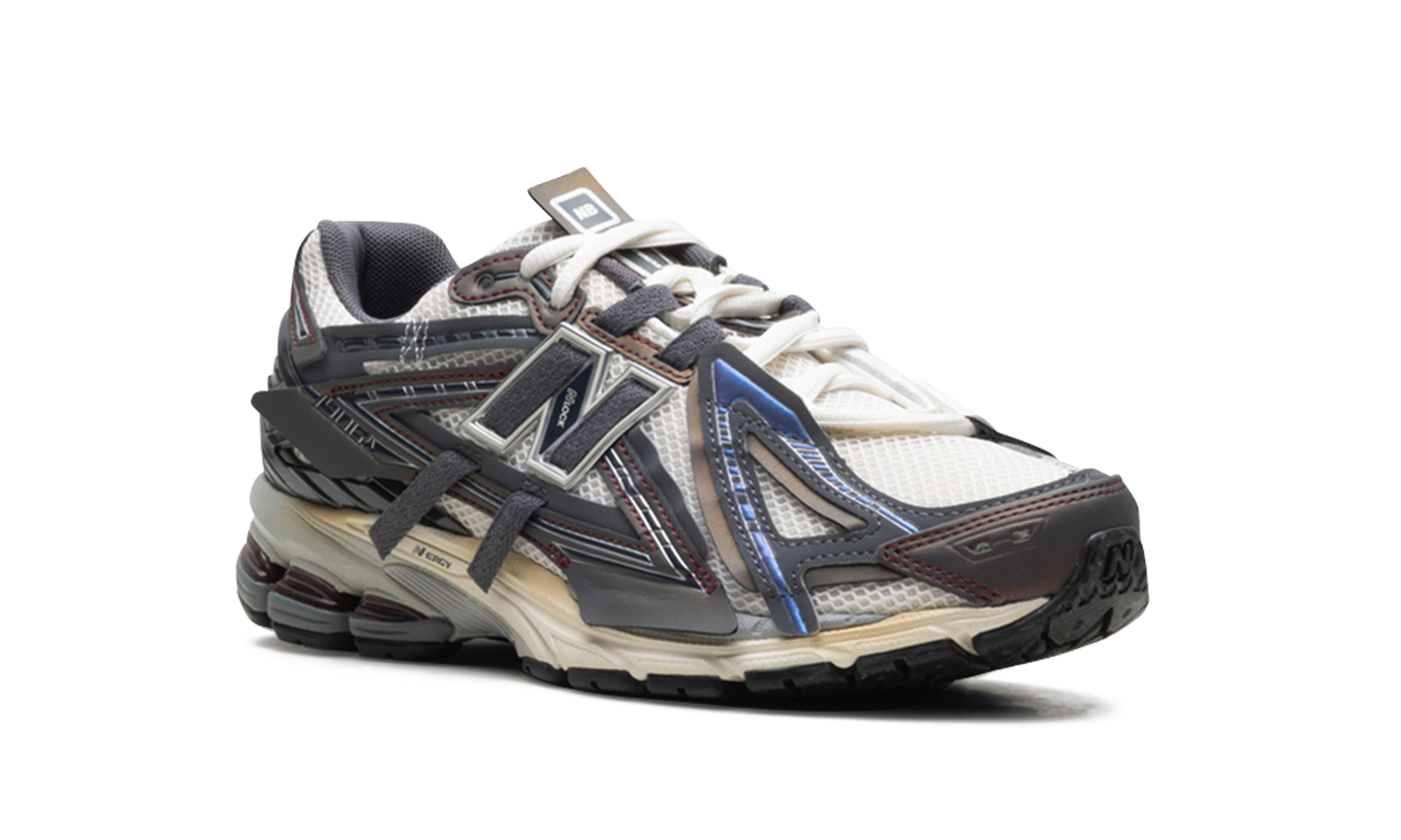 1906A "Eggplant" U1906ANA