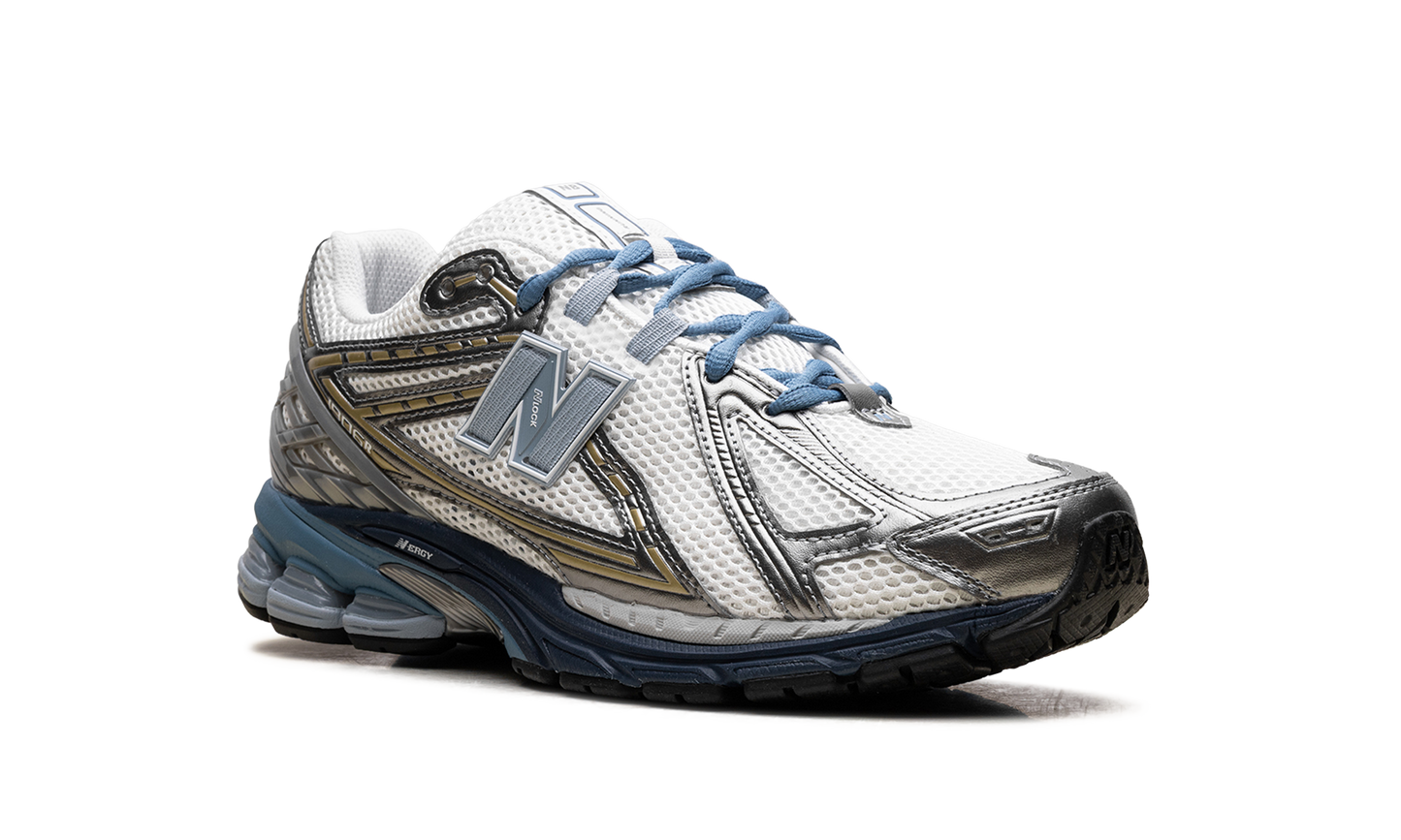 1906R "White Silver Blue" U1906RNJ