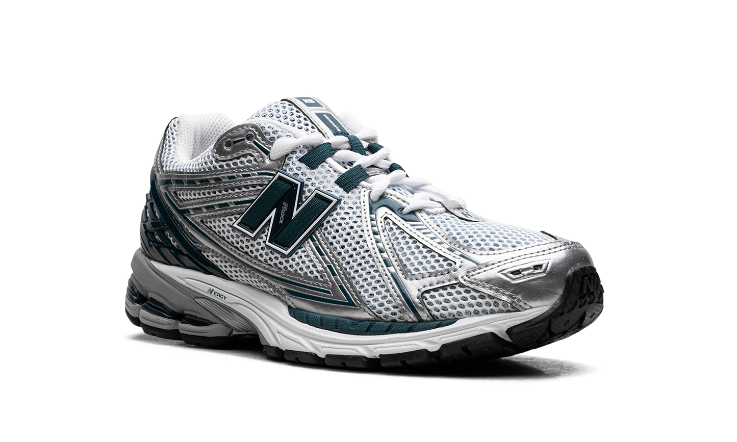 1906R "Silver Metallic Deep Ocean" U1906RCE