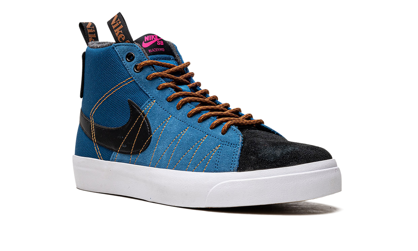 SB Blazer Mid PRM