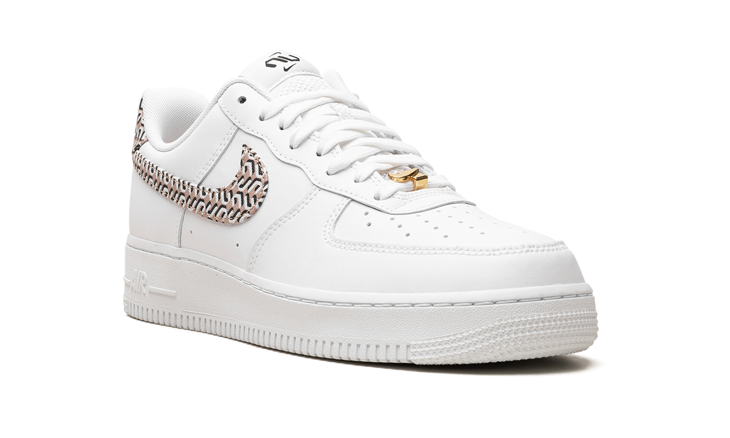 AIR FORCE 1 LO WMNS "United In Victory - White" DZ2709 100