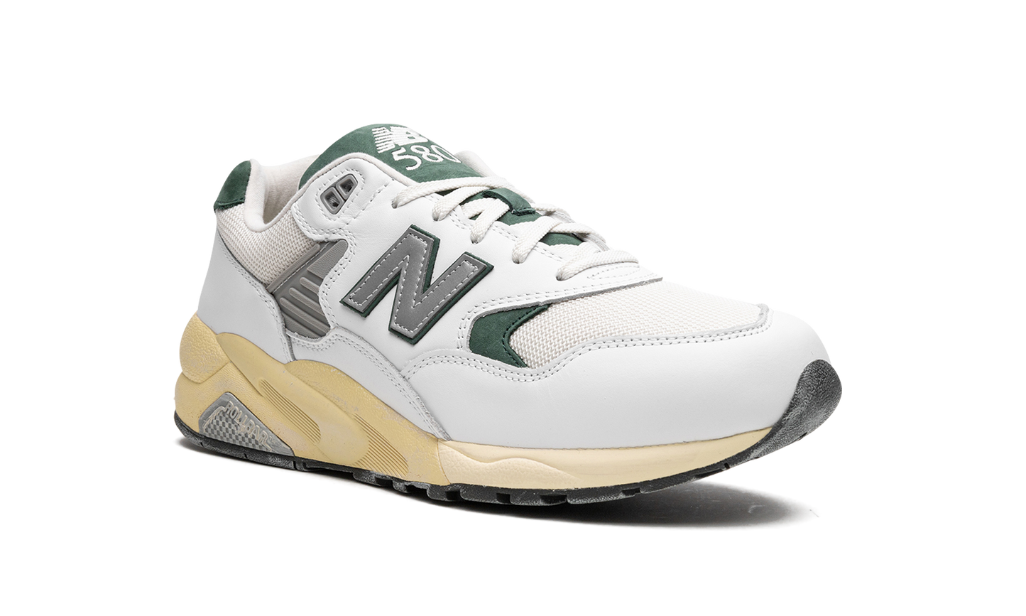 580 "Nightwatch Green" MT580RCA