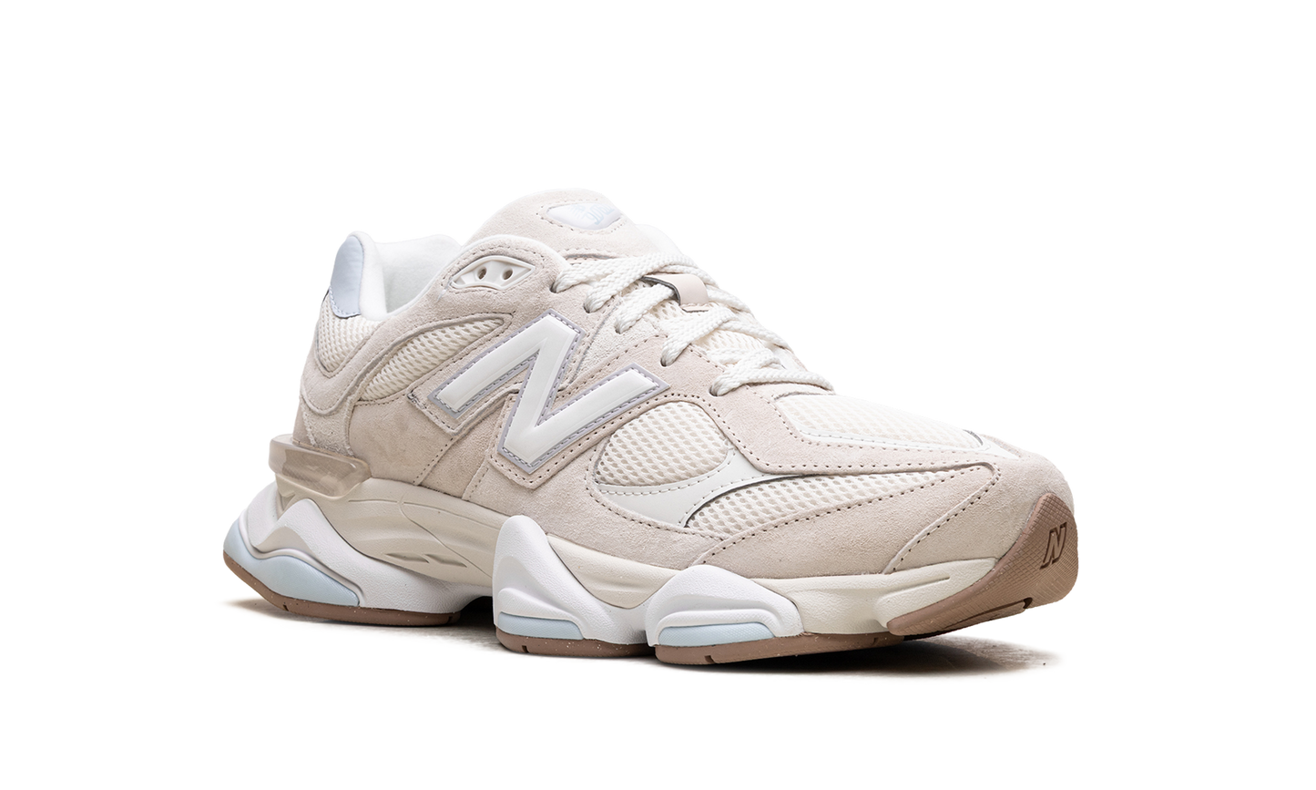 9060 "Bisque Frosted Glass" U9060AUA