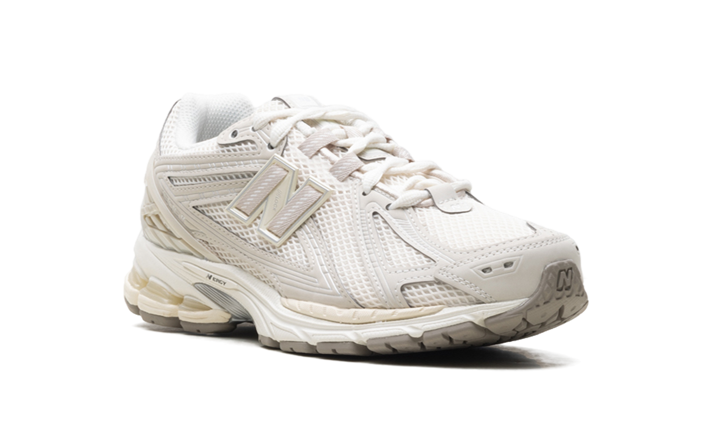 1906R "Beige Grey" U1906RSA