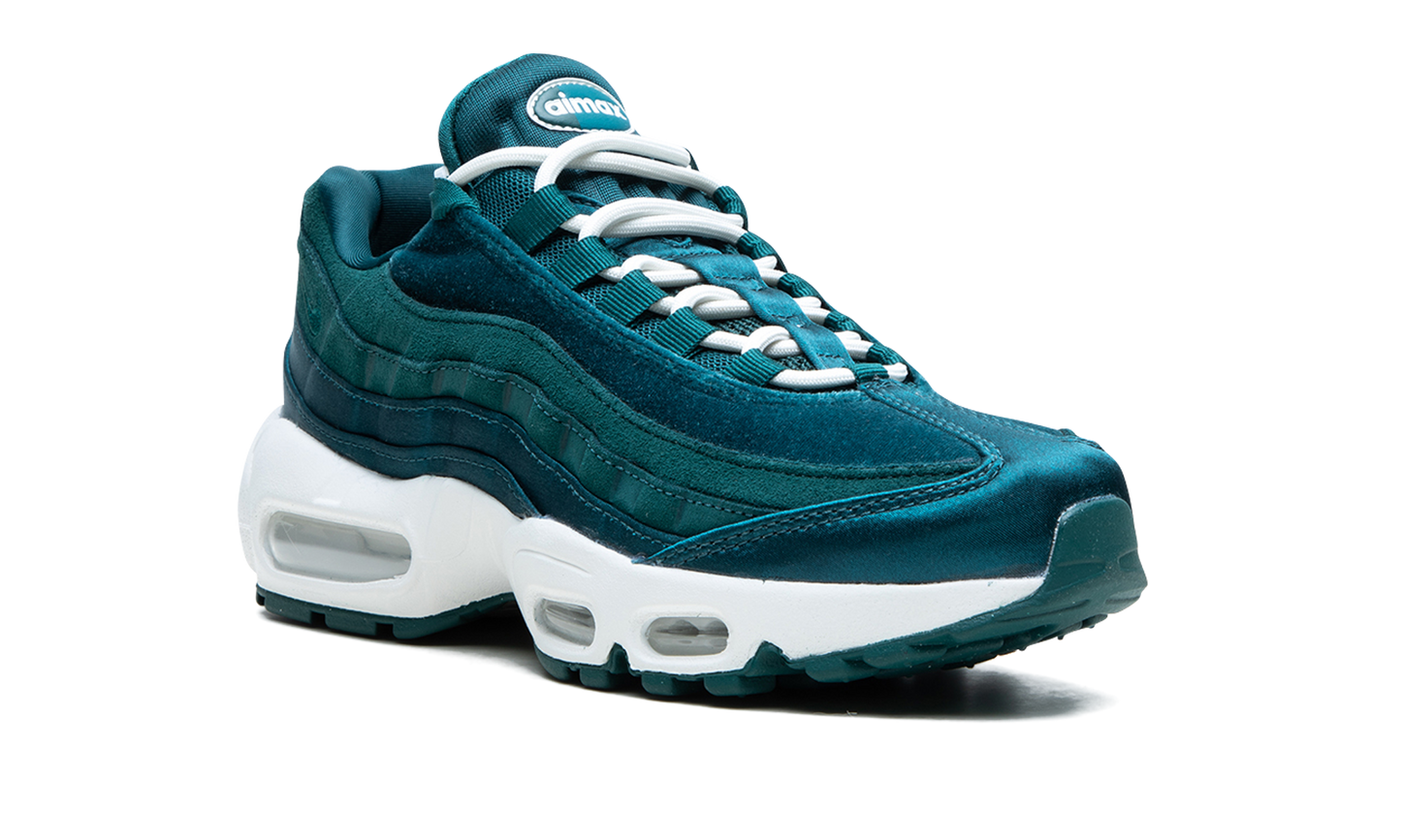 AIR MAX 95 MNS WMNS "Green Velvet" DZ5226 300