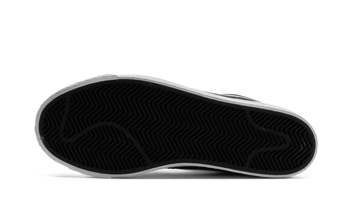 Zoom SB Blazer Mid "Black / White"