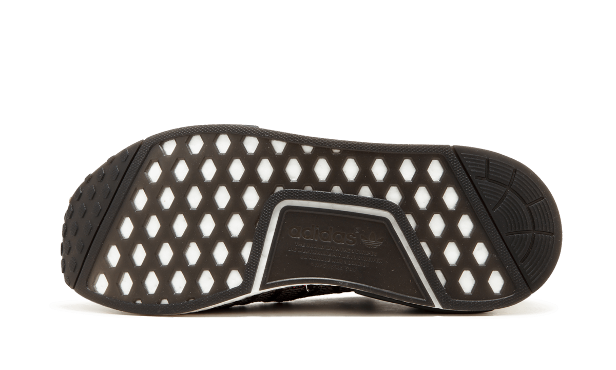 NMD_R1 STLT PK "Core Black" CQ2386