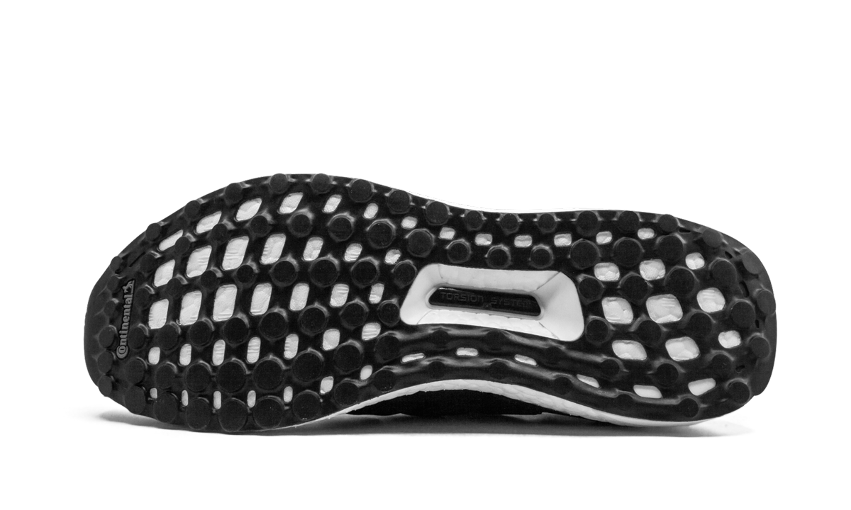UltraBOOST "Black/White Speckle" f36153