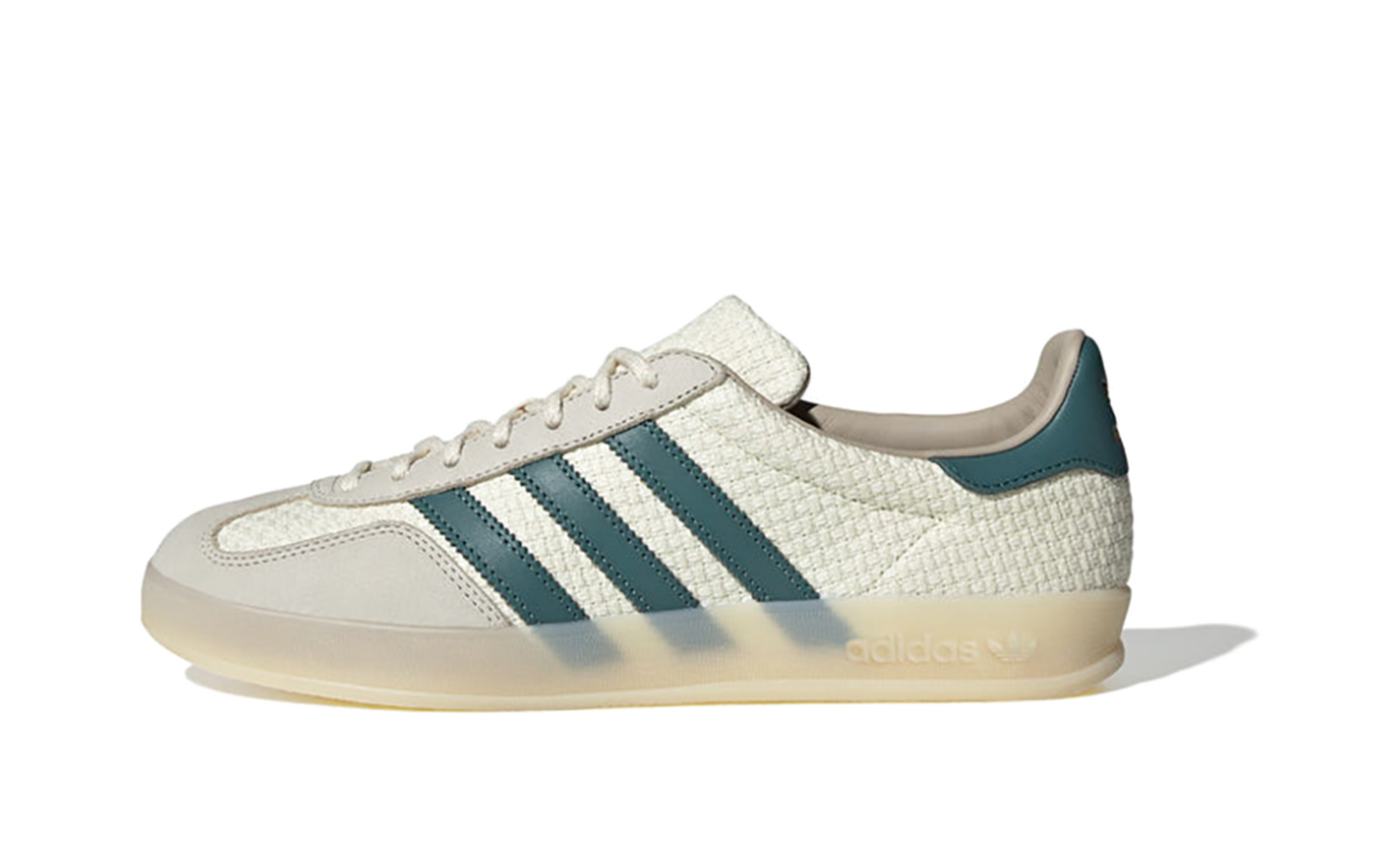 Gazelle Indoor "Cream White / Preloved Teal" JR3837