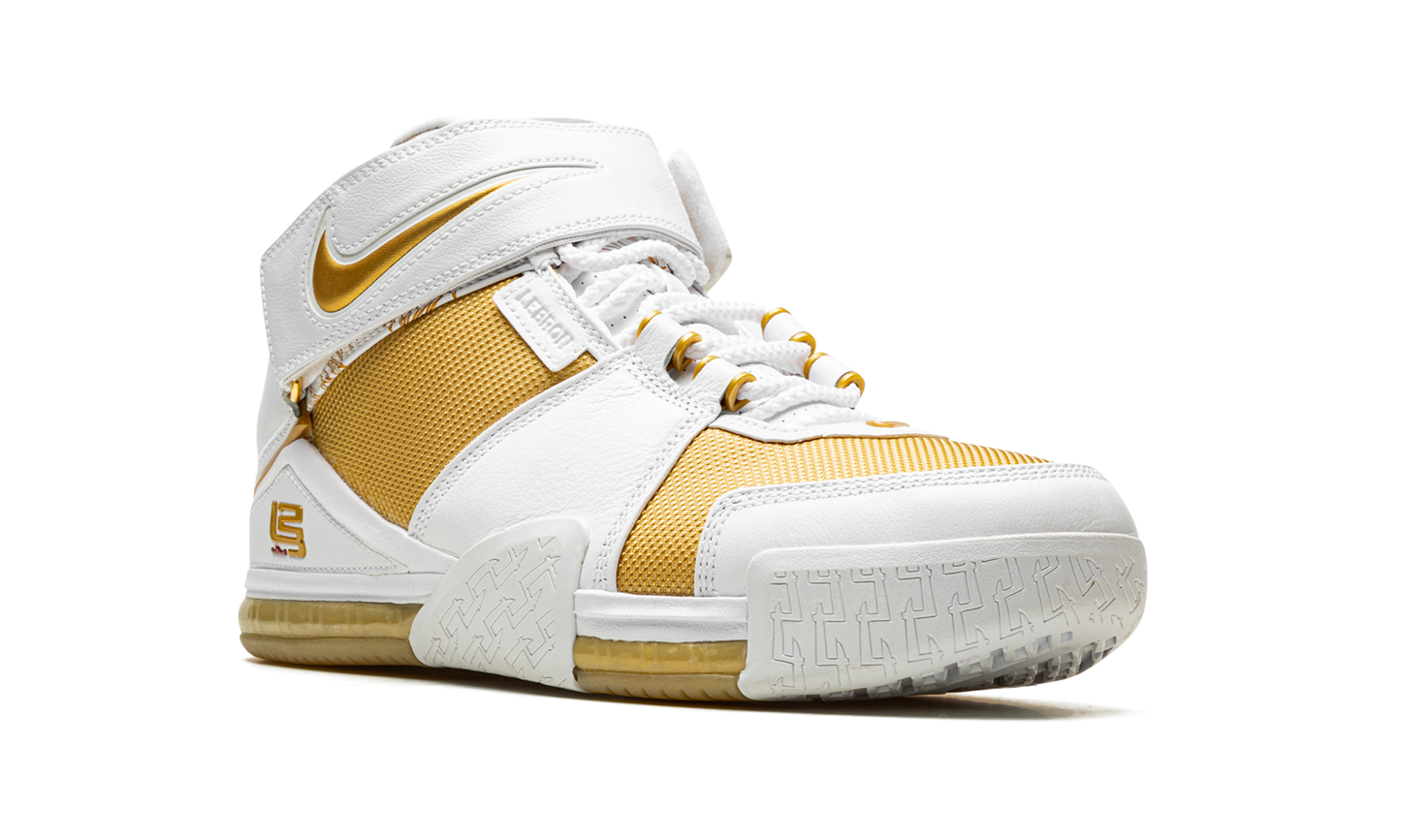 LeBron 2 "Maccabi Tel Aviv" DJ4892 100