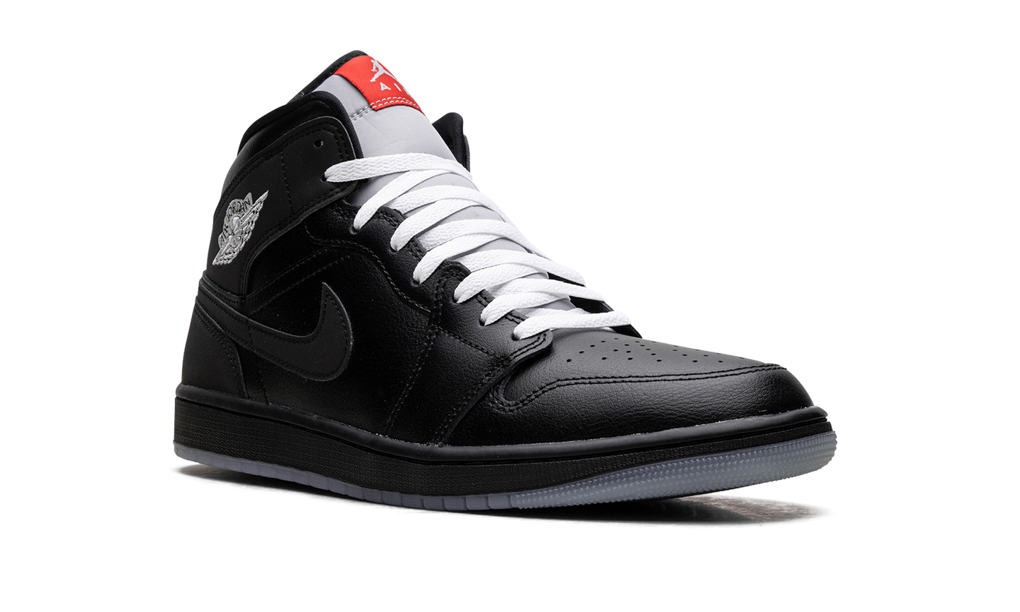 Jordan 1 Mid SE "Black Metallic Reimagined" HV5177 010