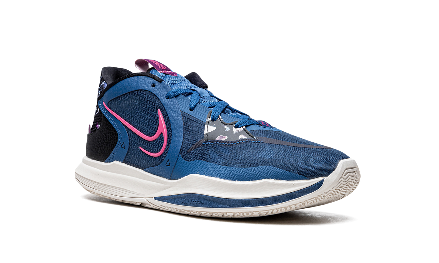 Kyrie 5 Low DJ6012 400