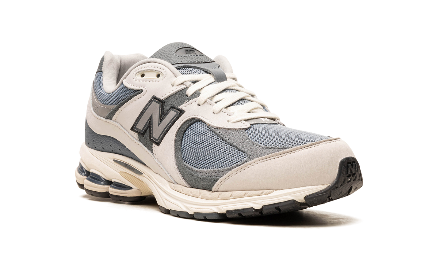 2002R "atmos - Cybernetics Blue" M2002RAN