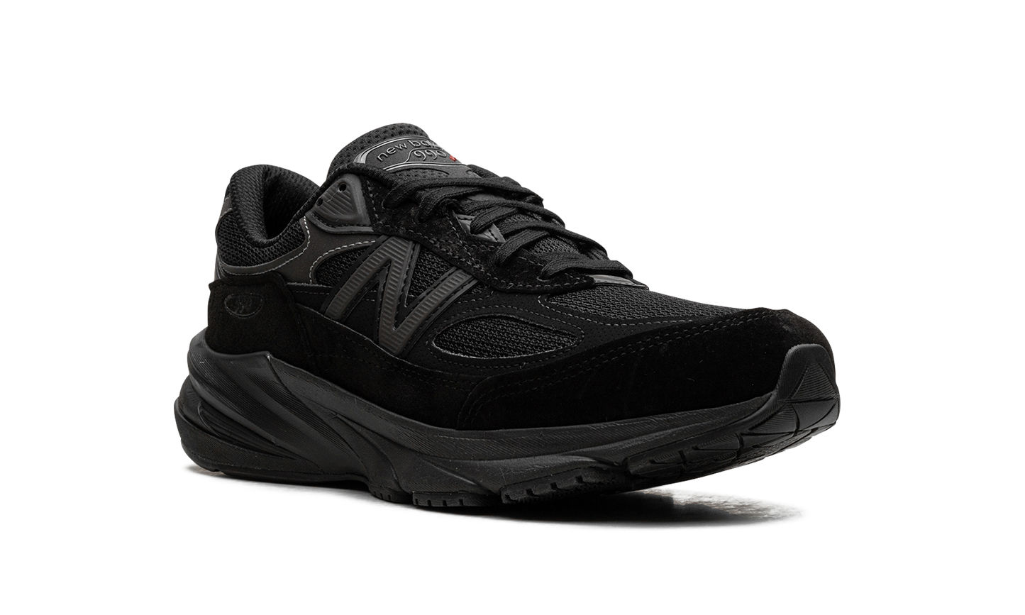 990 v6 "Triple Black" U990BB6