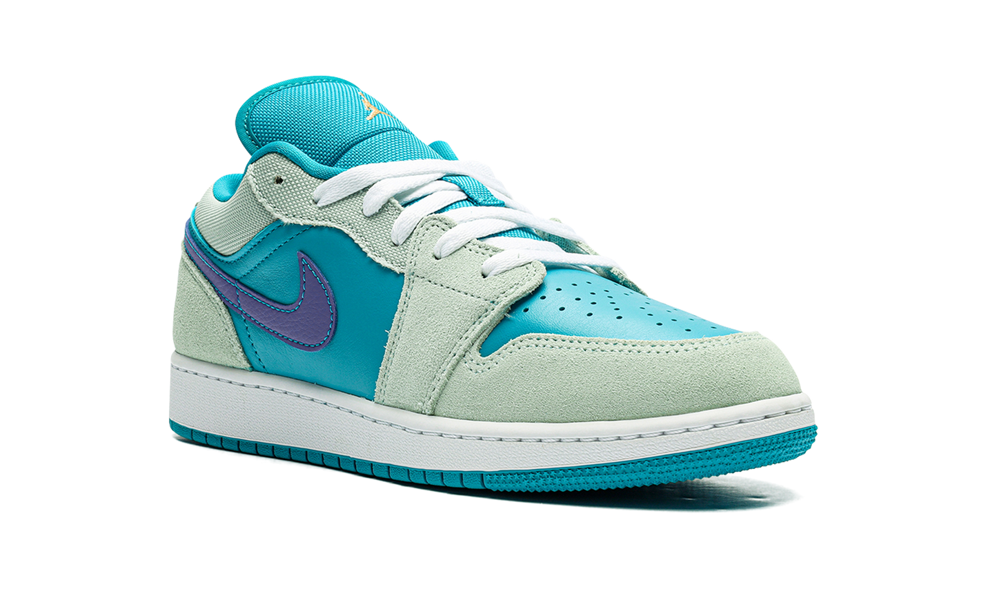 AIR JORDAN 1 LOW SE GS "AQUATONE CONCORD"