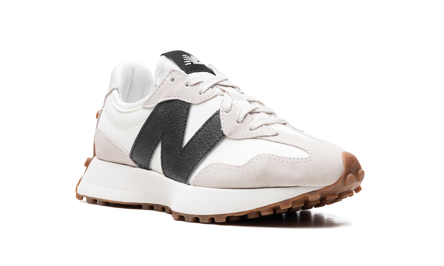 327 WMNS "Moonbeam Black" WS327GD