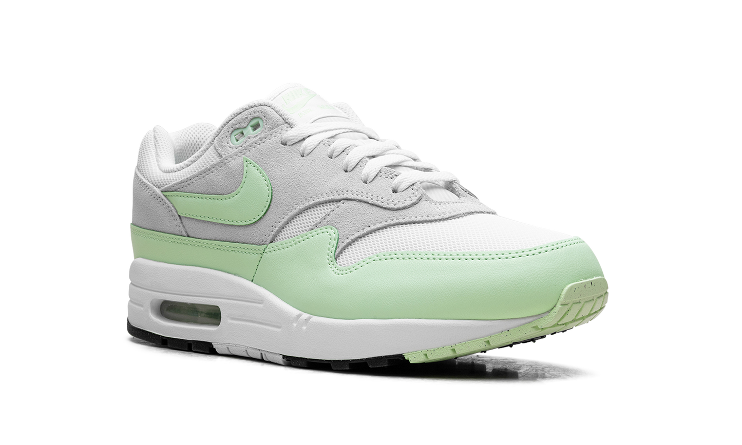 Air Max 1 Essential "Vapor Green" FZ5808 107