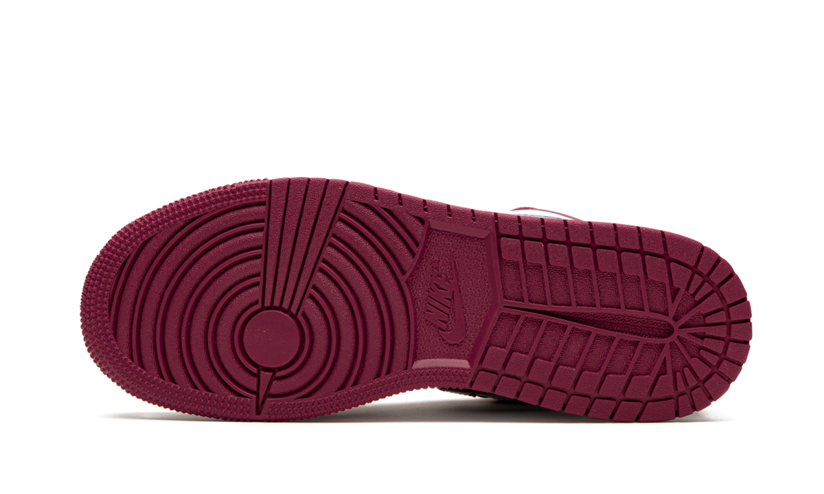 Air Jordan 1 Low GS "Noble Red"