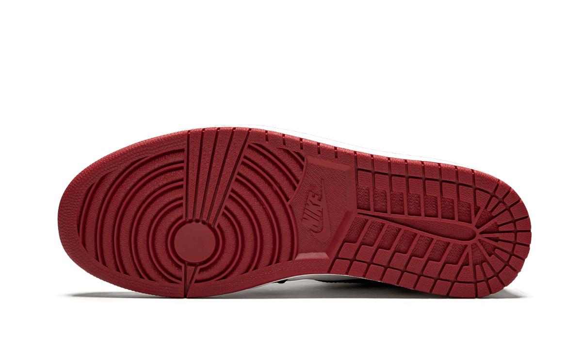 Air Jordan 1 Retro High OG "Black Toe 2016" 555088 125