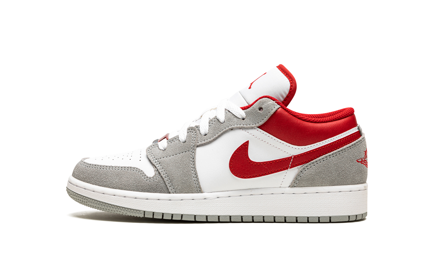 Air Jordan 1 Low SE GS "Smoke Grey Gym Red" DM0589 016