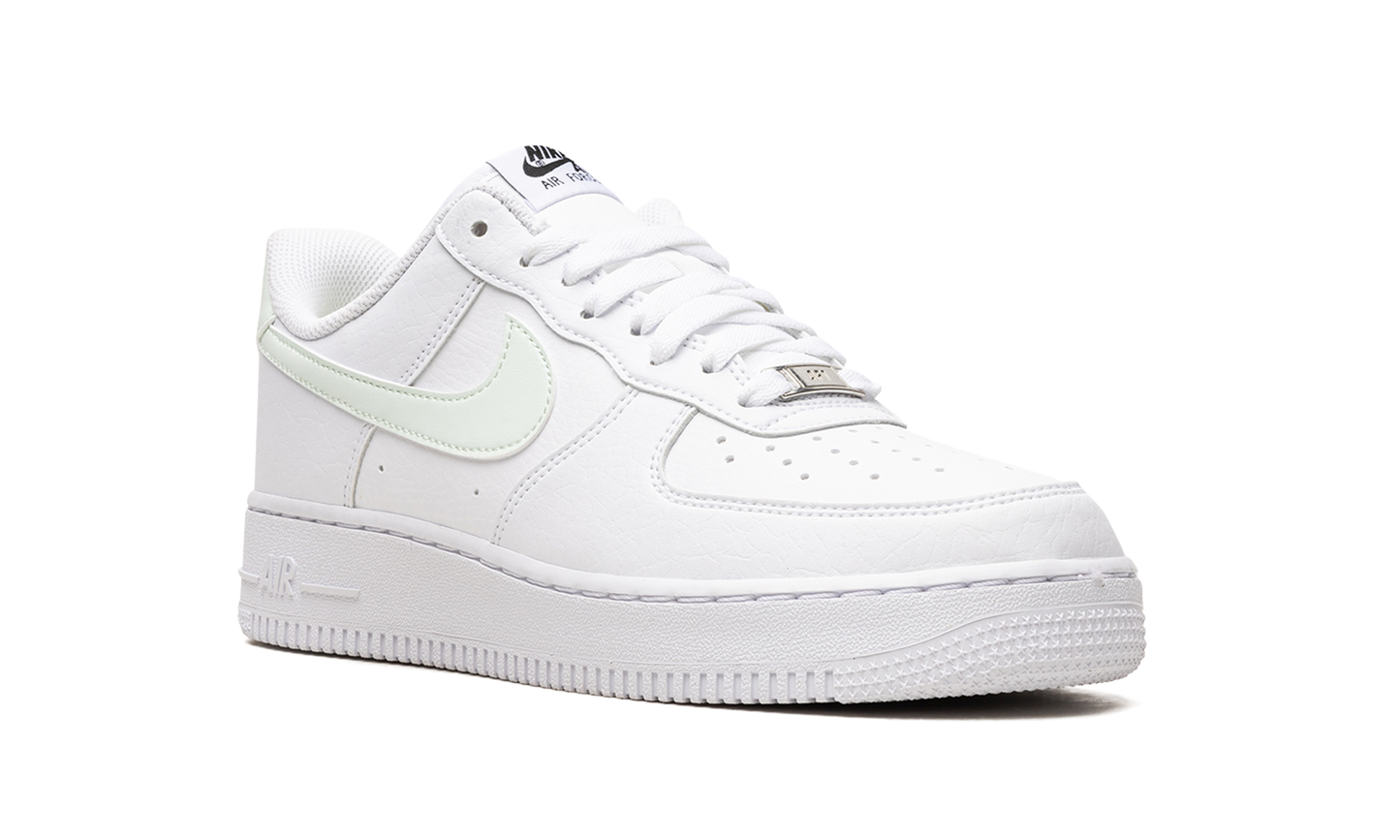 AIR FORCE 1 '07 NEXT NATURE WMNS "Barely Green" DN1430 103