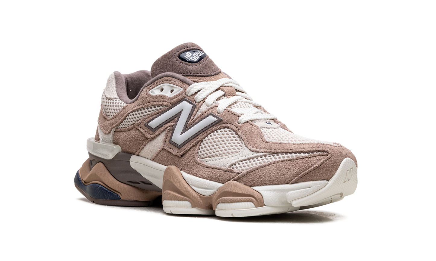 9060 "Earth Shadow" U9060ETN