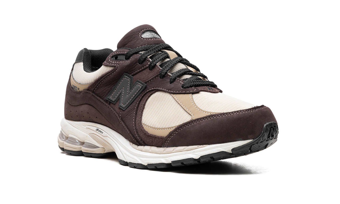 2002R "Black Coffee" M2002RXQ