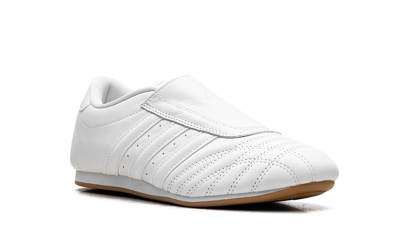 Taekwondo WMNS "Cloud White / Cloud White / Gum" JS4012