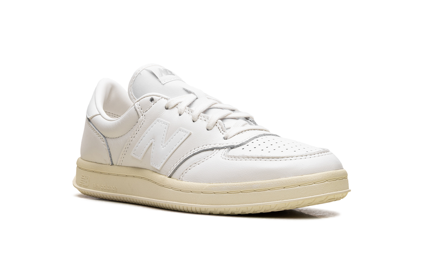 T500 "White Off White" CT500WL