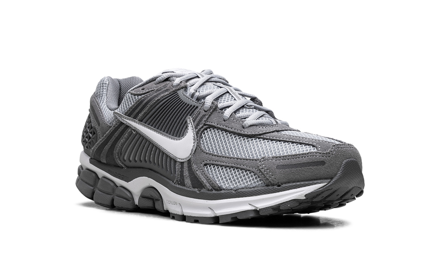 Zoom Vomero 5 "Cool Grey" HF1553 003