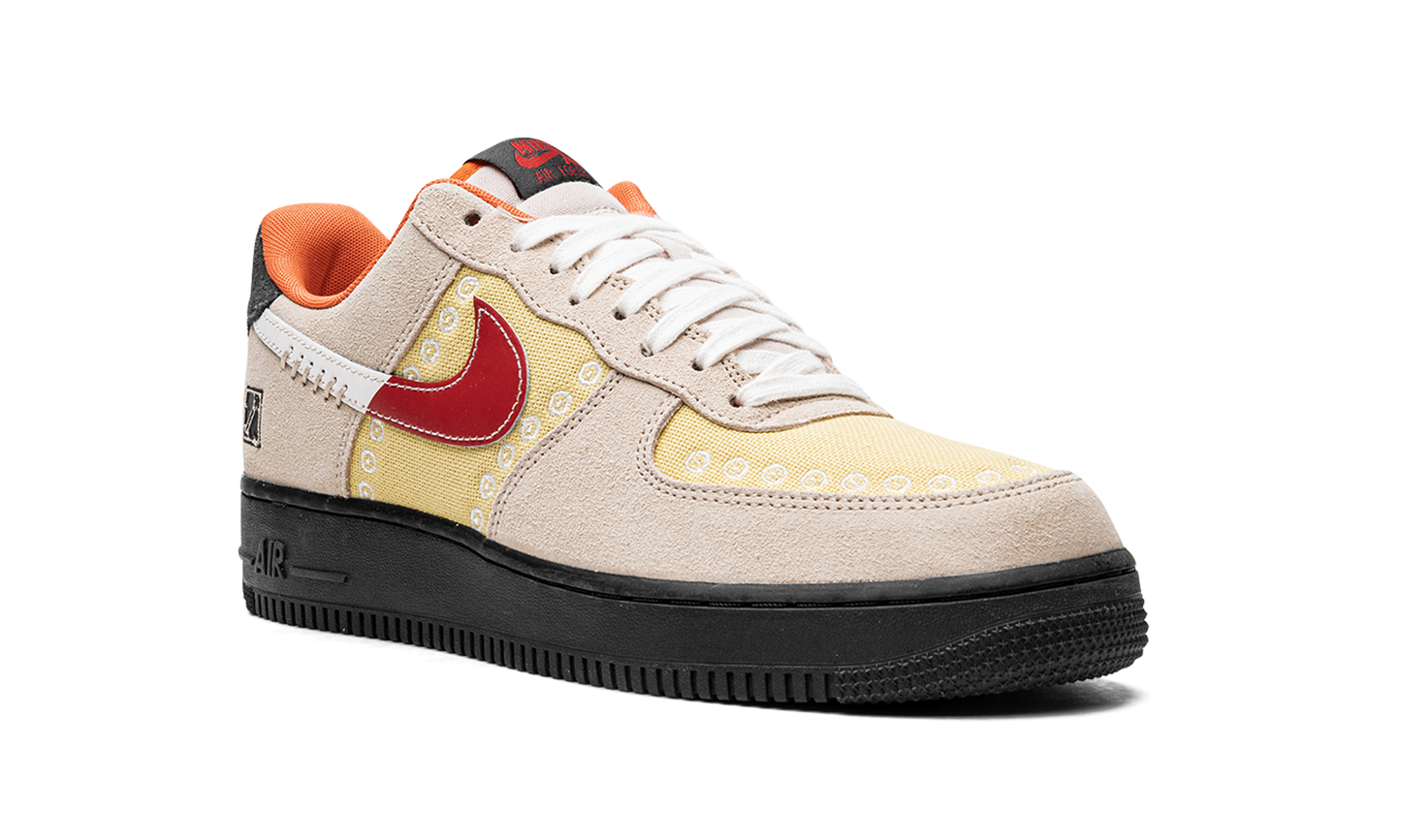 Air Force 1 Low "Somos Familia" DZ5355 126
