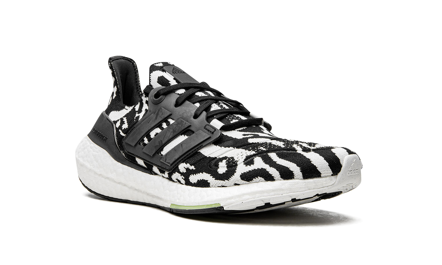 Ultraboost 22 "Zebra" GX6300