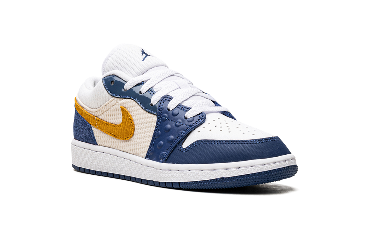 Air Jordan 1 Low GS "Messy Room" DR6960 400