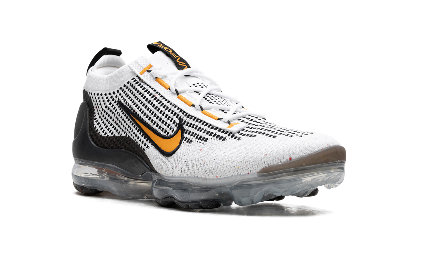 Air VaporMax 2021 FK "KUMQUAT" DM0025 101