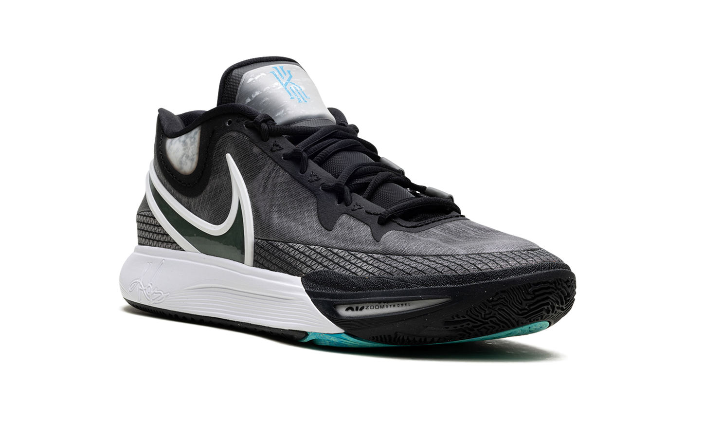 Kyrie 8 "Light Menta"