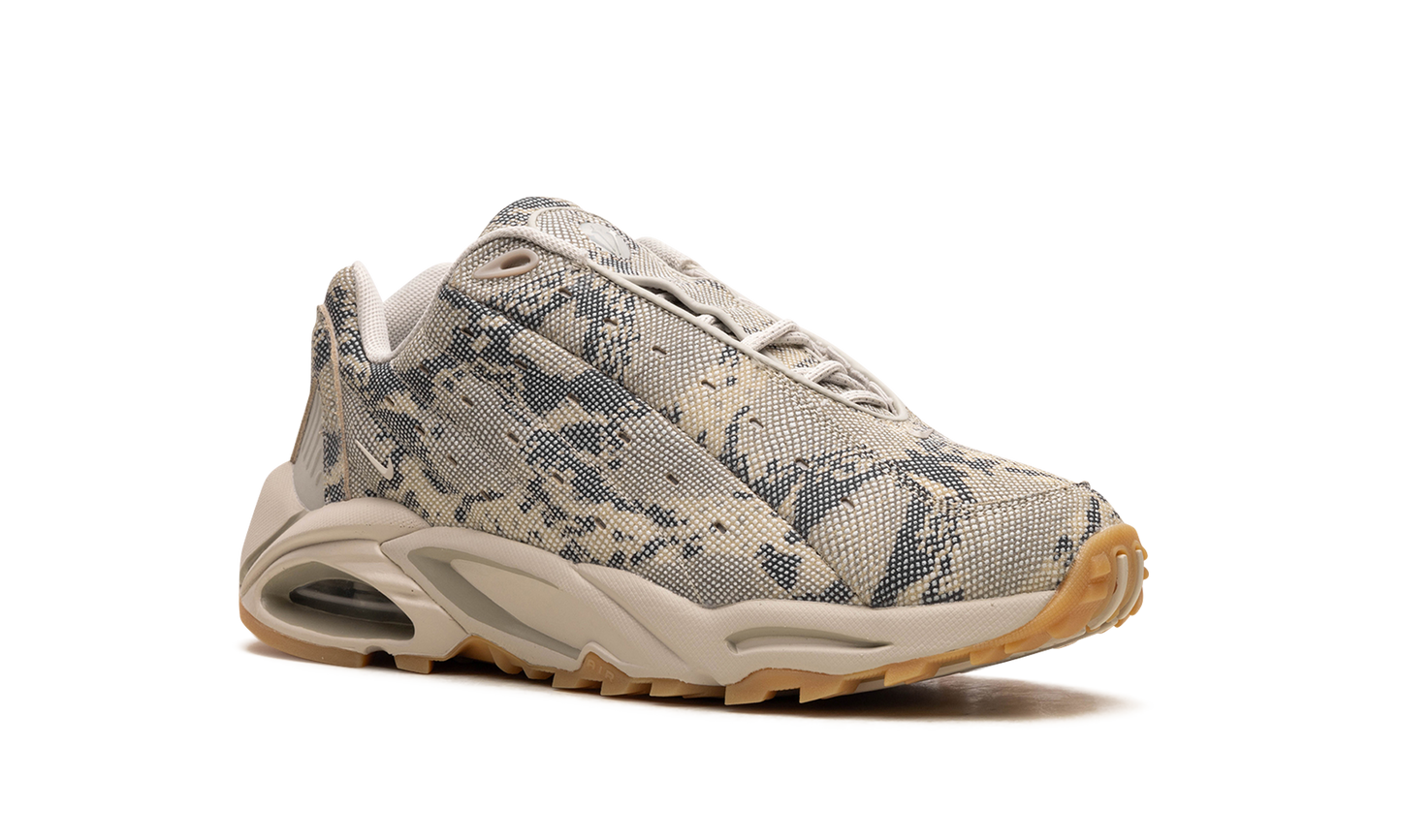 NOCTA Hot Step "Snakeskin" DR0508 001