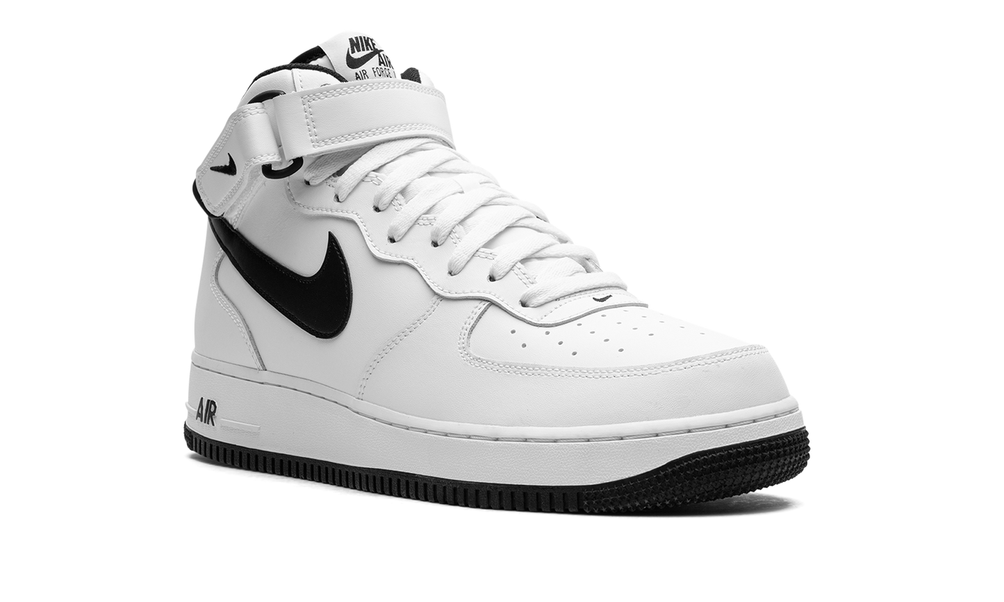 Air Force 1 Mid "White/Black"