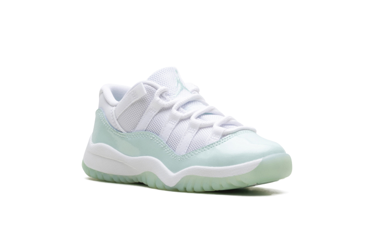 Air Jordan 11 Low PS "Igloo" 580522 103