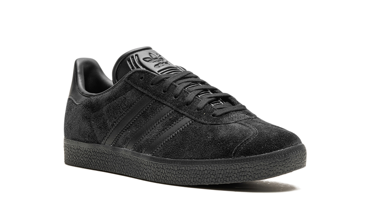 Gazelle "Triple Black" CQ2809