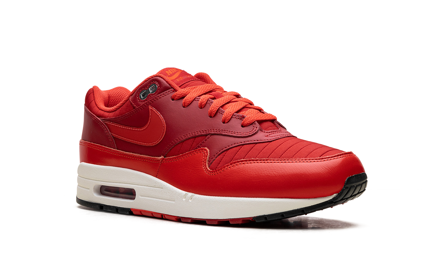 Air Max 1 "Gym Red" HQ3607 687