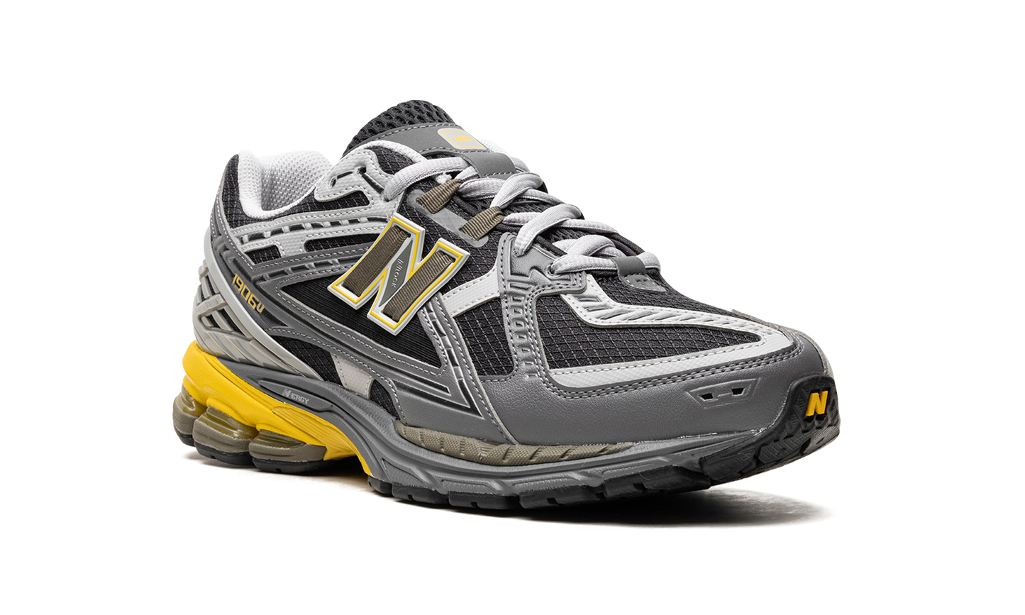 1906U "Castlerock Ginger Lemon" M1906NA