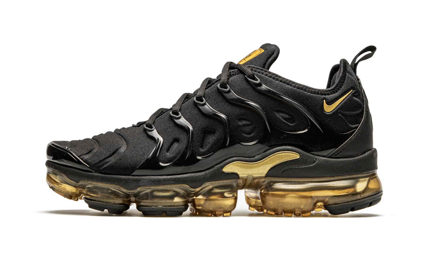 Air VaporMax Plus "Black / Gold"