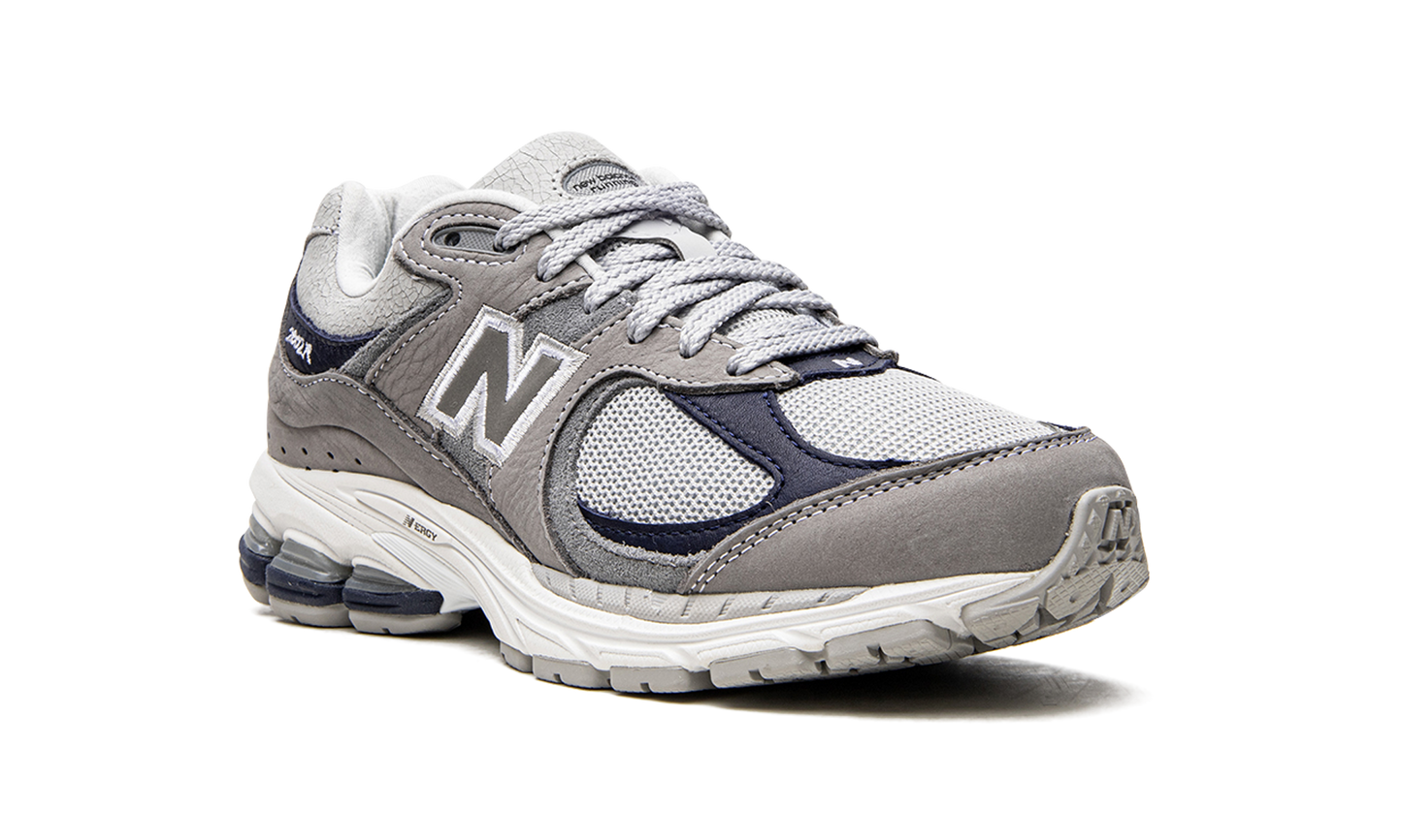 2002R "thisisneverthat - 2022 Downtown Run" M2002RTH