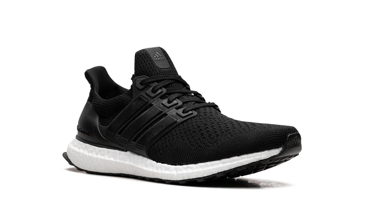 Ultraboost 1.0 Wmns "Black/White" HQ4206